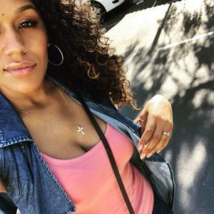 Meet your Posher, Alexzandria